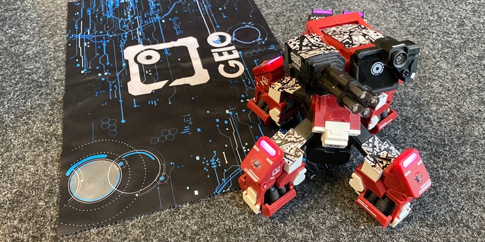 GJS ゲーミングロボット GEIO Red & BLUE 2機セットFPS 日本初上陸のカメラ付きFPSバトルロボット 『GJS GEIO』を2018年12月22